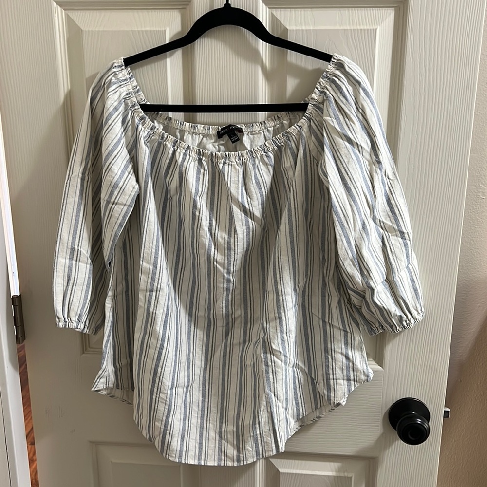 Quarter Sleeve Striped Top
